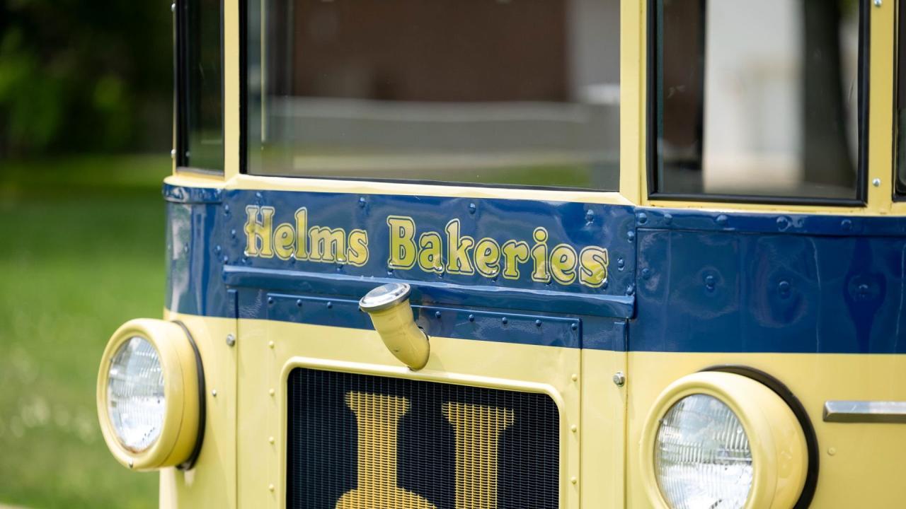 1936 Divco-Twin Coach Helms Delivery Van