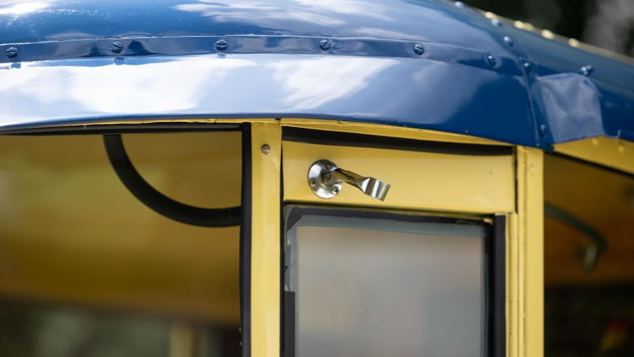 1936 Divco-Twin Coach Helms Delivery Van
