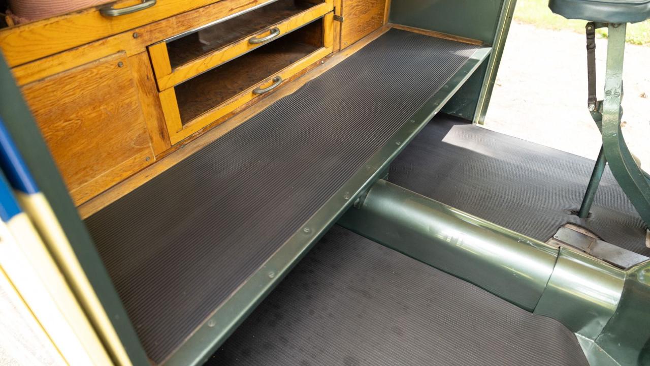 1936 Divco-Twin Coach Helms Delivery Van