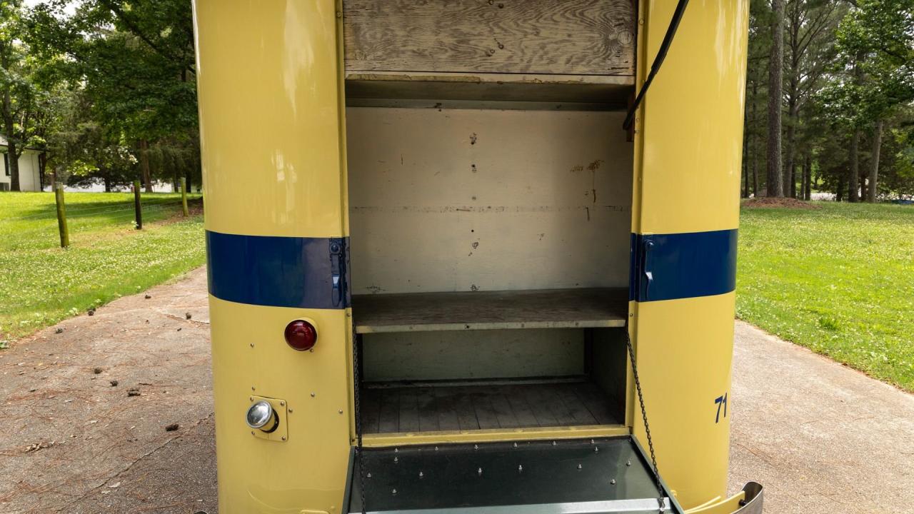 1936 Divco-Twin Coach Helms Delivery Van