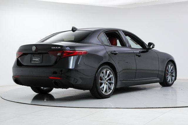2022 Alfa Romeo Giulia