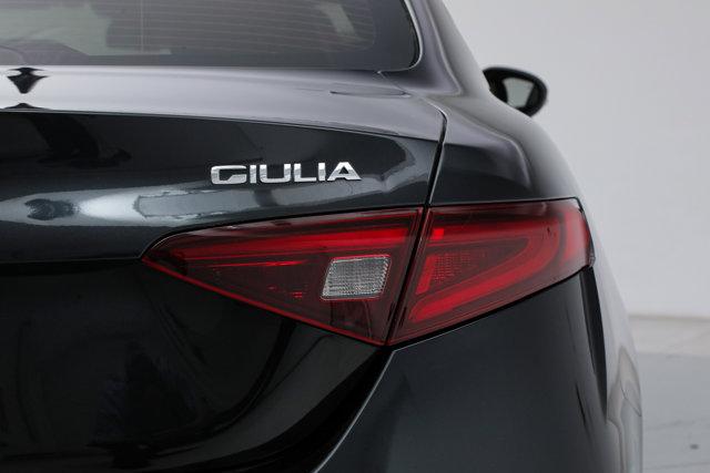 2022 Alfa Romeo Giulia