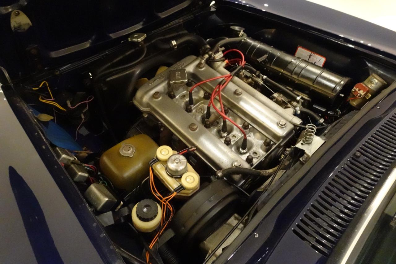 1974 Alfa Romeo GTV 2000 Bertone &ldquo;Blu Ollandese over Naturale&rdquo;