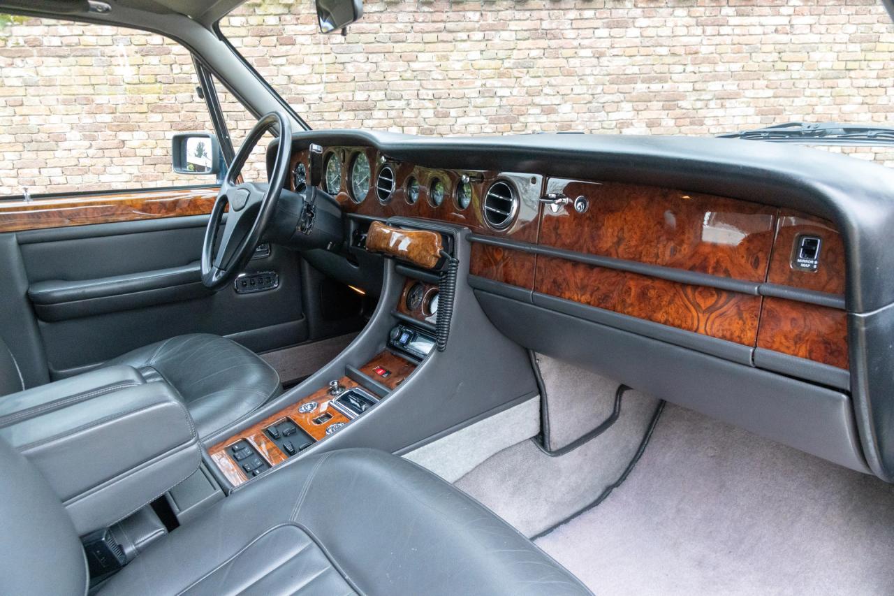 1989 Bentley Turbo R Saloon &ldquo;Service at Jack Barclay&rdquo;