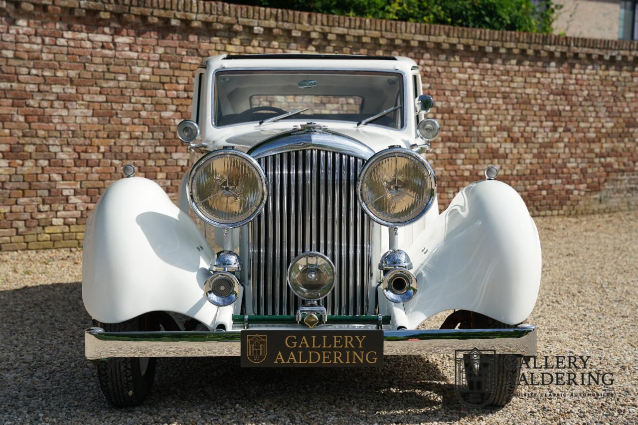 1933 Bentley 3&frac12; litre &ldquo;Streamline&rdquo; by Park Ward &amp; Co