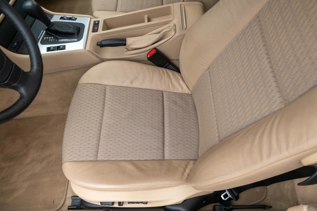 2001 BMW 323 Ci Coup&eacute; Farngr&uuml;n &ldquo;25.000 kilometers&rdquo;