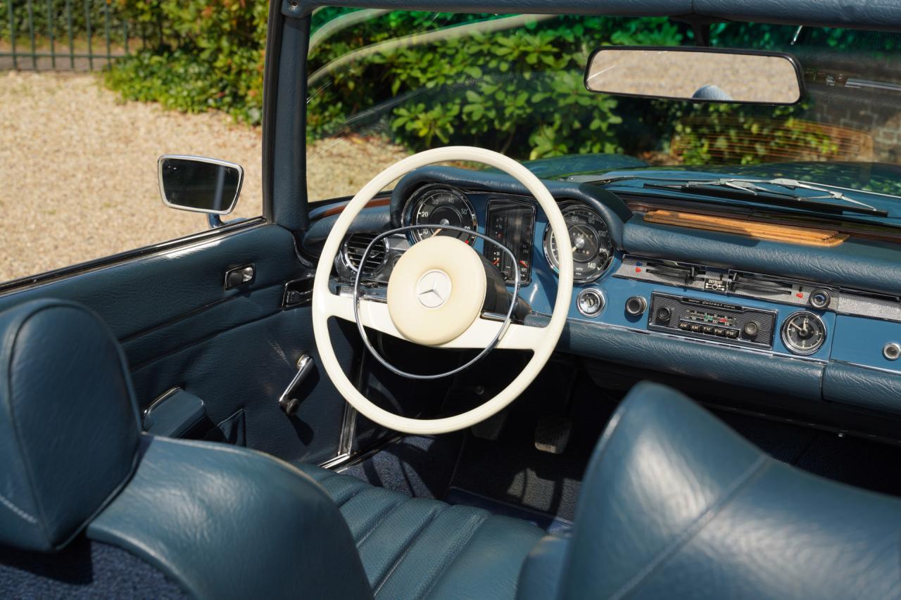 1968 Mercedes - Benz Mercedes Benz 280 SL Pagode &ldquo;with manual gearbox&rdquo;