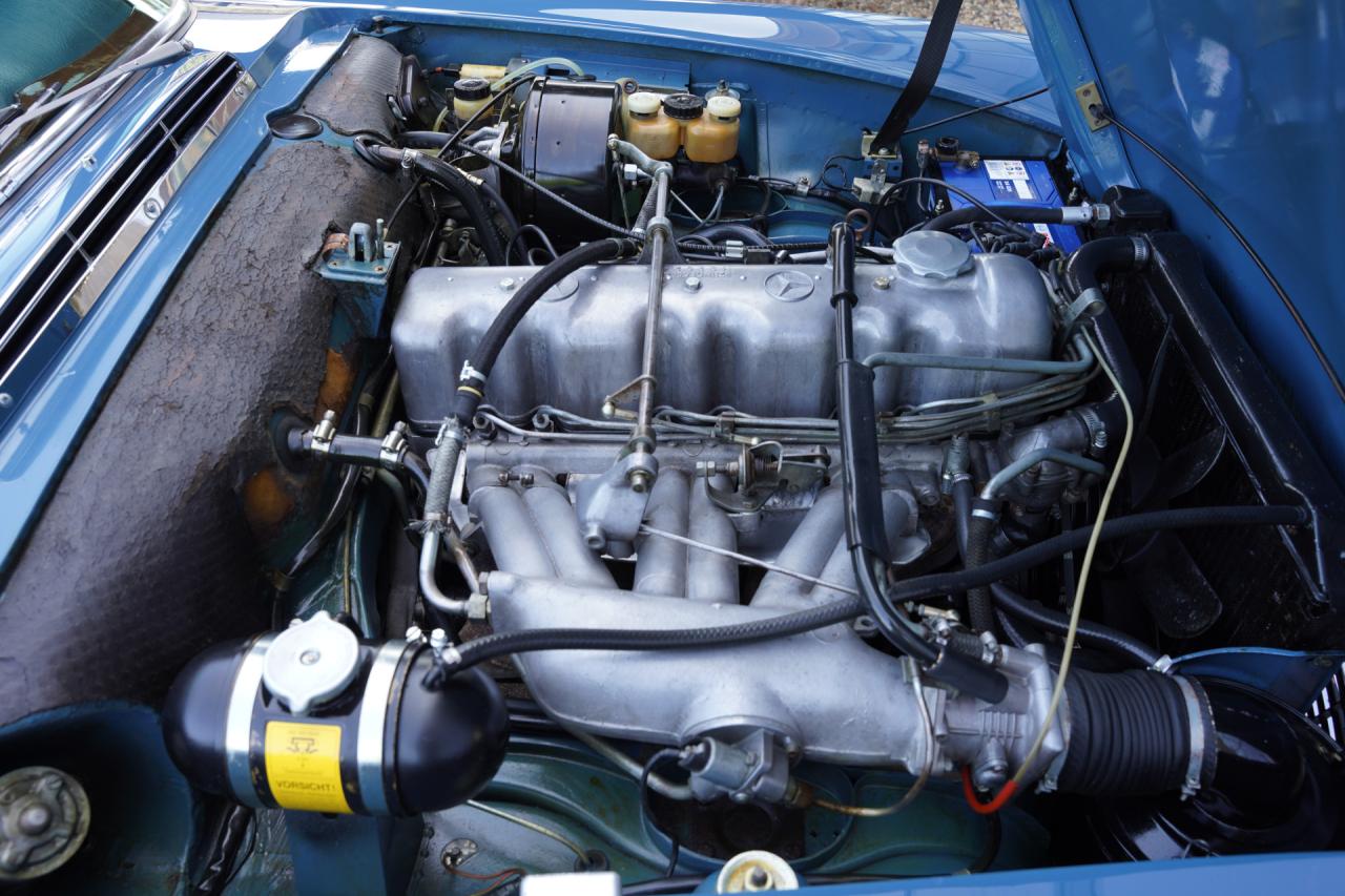 1968 Mercedes - Benz Mercedes Benz 280 SL Pagode &ldquo;with manual gearbox&rdquo;