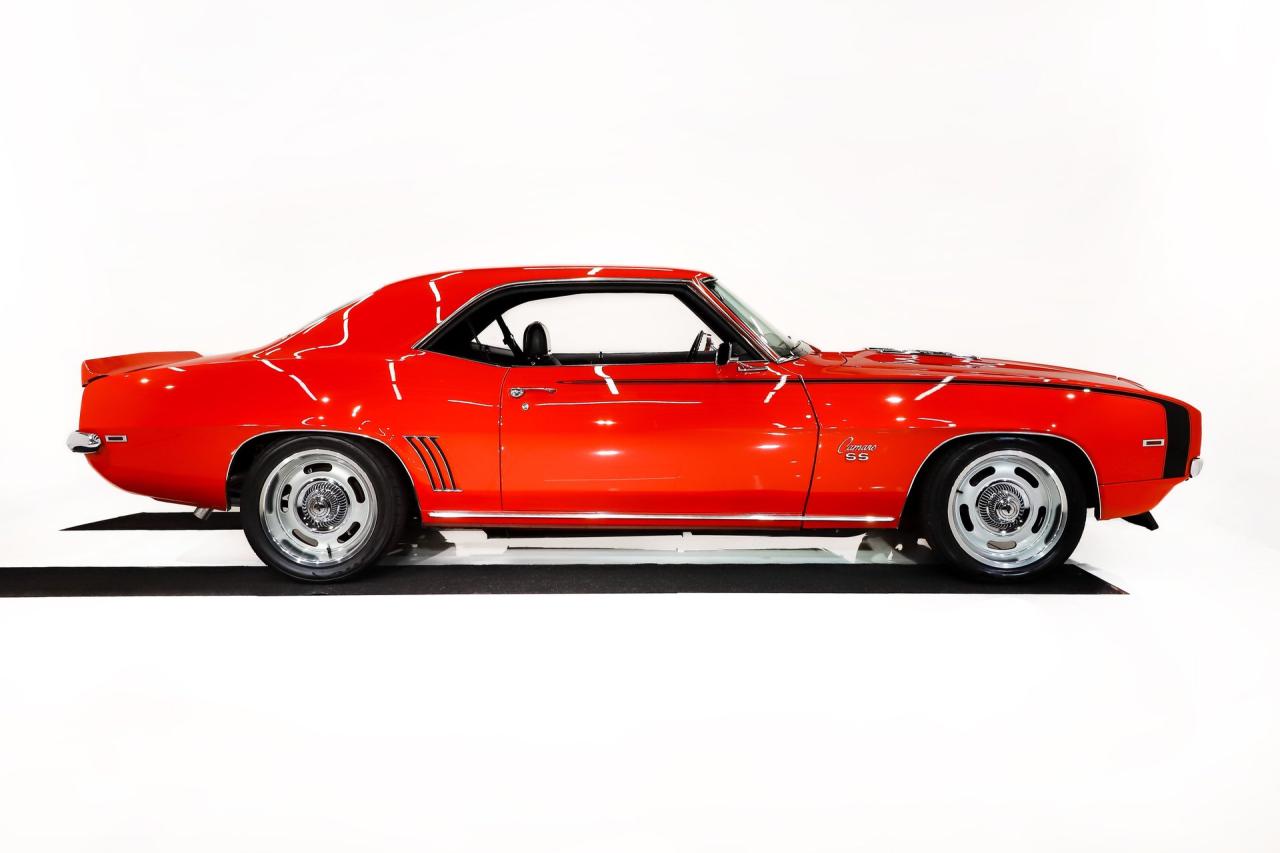 1969 Chevrolet Camaro RS/SS RESTOMOD
