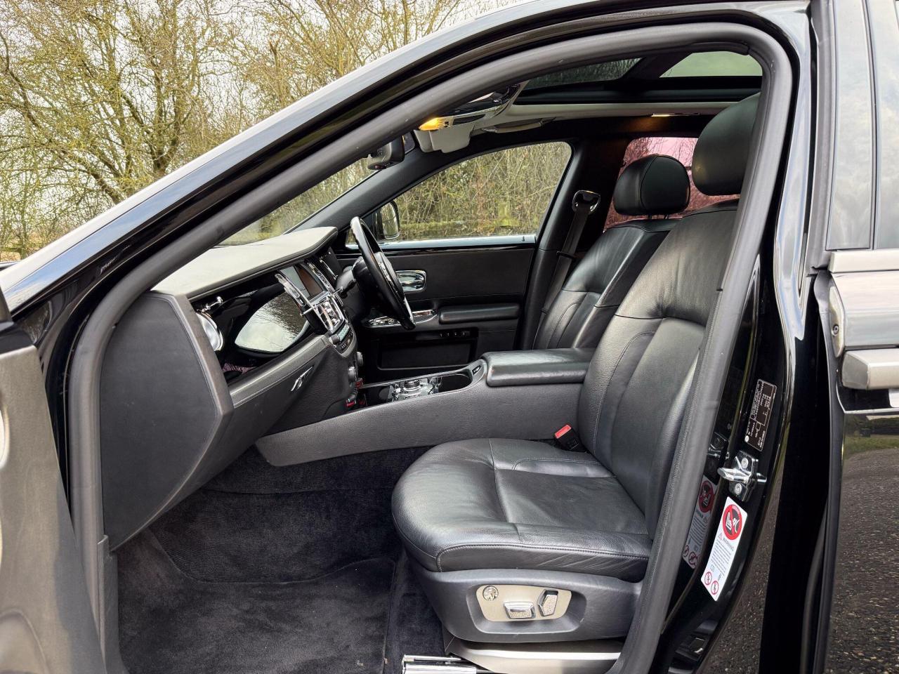 2010 Rolls - Royce 6.6 V12 Saloon 4dr Petrol Auto Euro 5 (563 bhp)