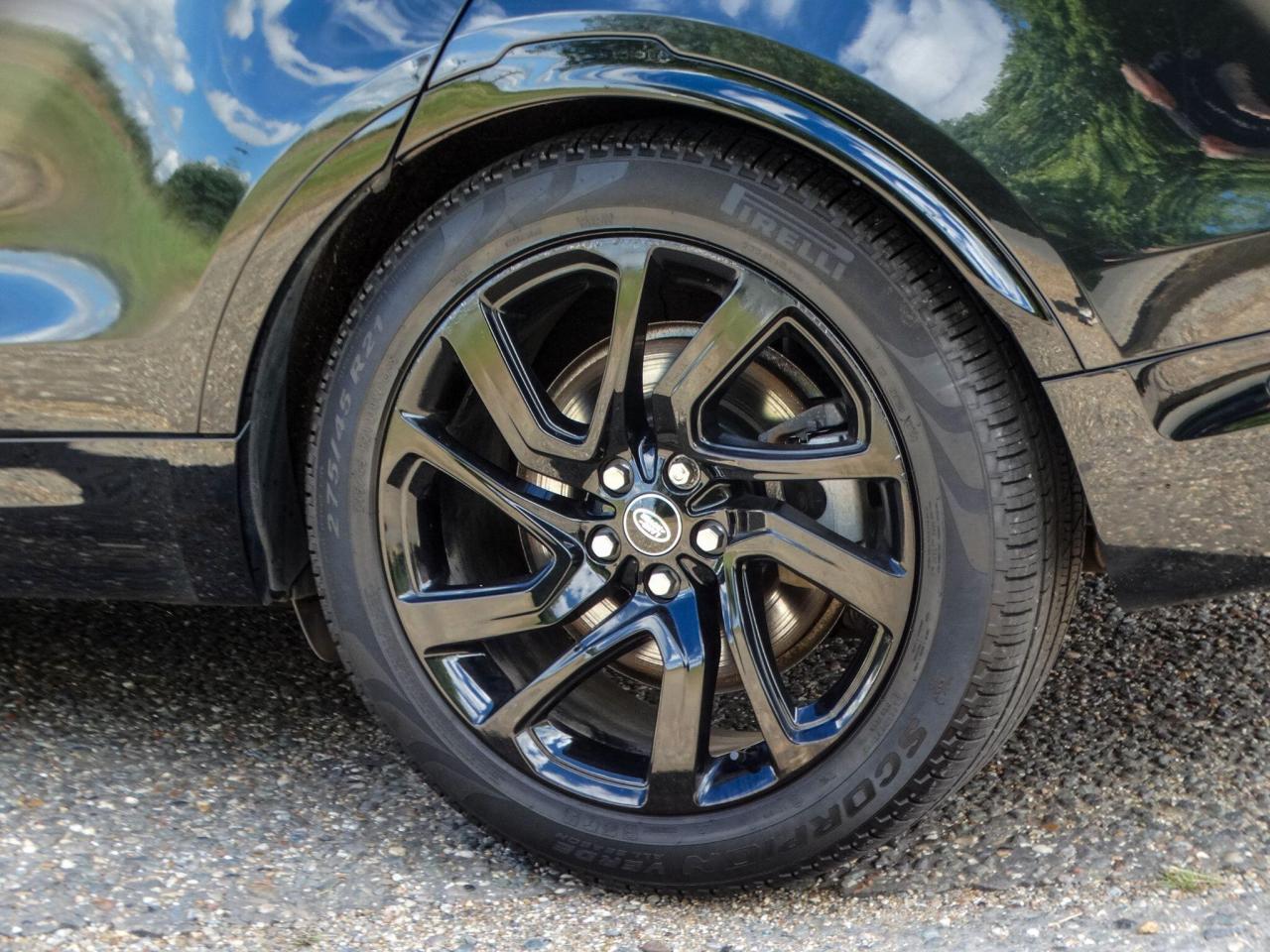 2022 Land Rover 3.0 D300 MHEV R-Dynamic SE Auto 4WD Euro 6 (s/s) 5dr