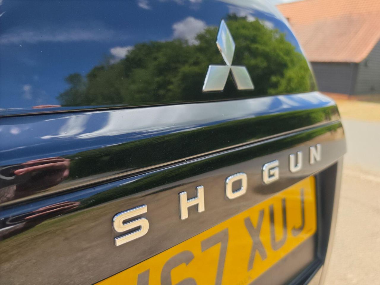 2017 Mitsubishi 3.2 DI-DC SG3 Auto 4WD Euro 6 5dr LWB