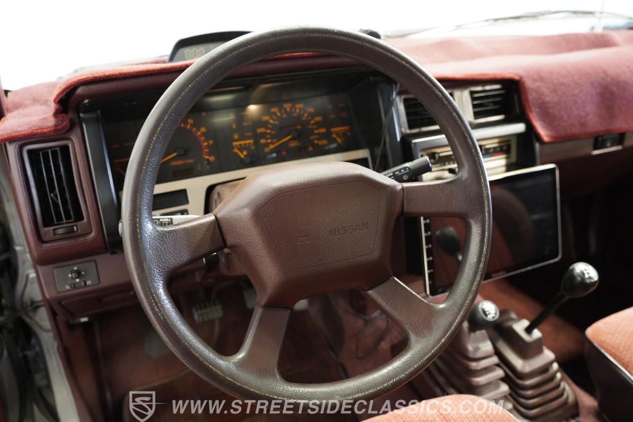 1989 Nissan 4x4 Hardbody Pick Up SE-V6