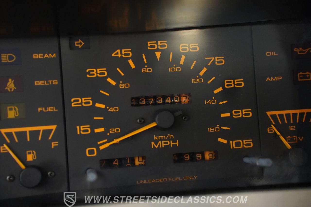1989 Nissan 4x4 Hardbody Pick Up SE-V6