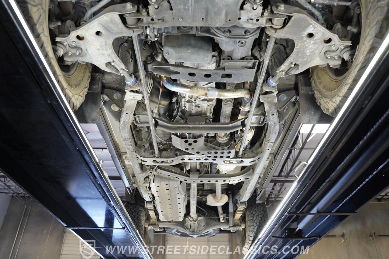 1989 Nissan 4x4 Hardbody Pick Up SE-V6