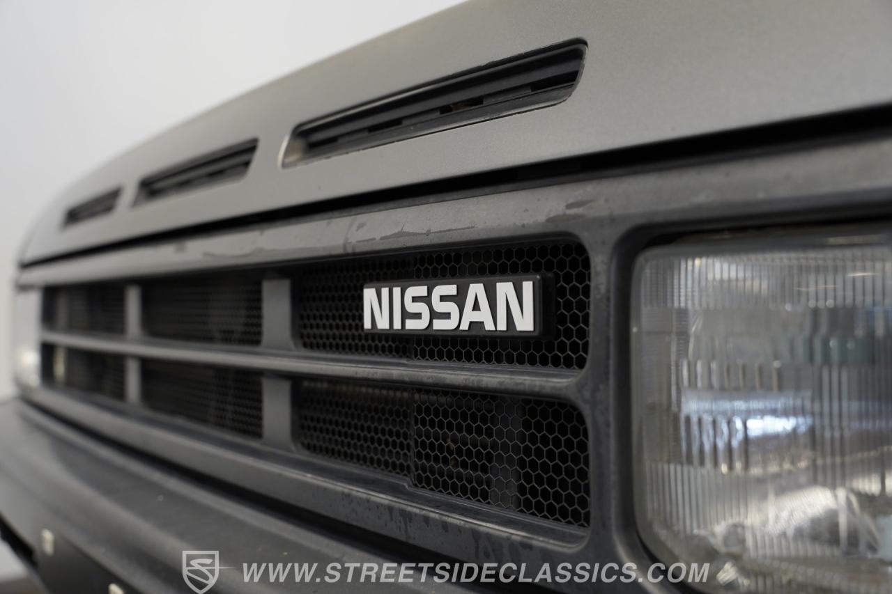 1989 Nissan 4x4 Hardbody Pick Up SE-V6