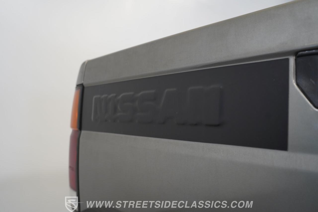 1989 Nissan 4x4 Hardbody Pick Up SE-V6