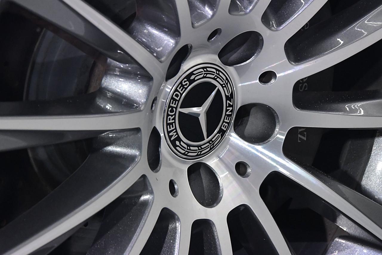 2019 Mercedes - Benz SL550