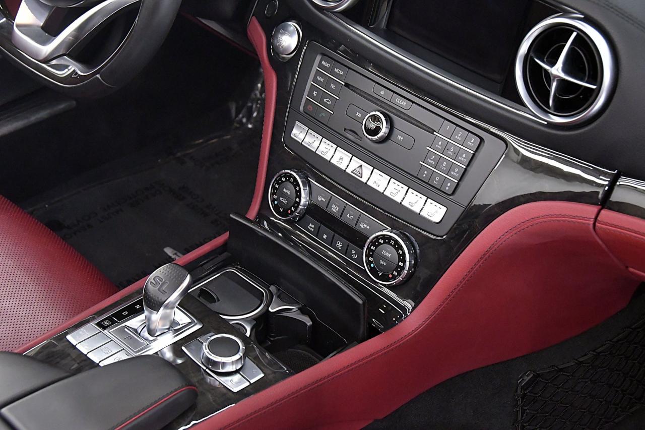 2019 Mercedes - Benz SL550