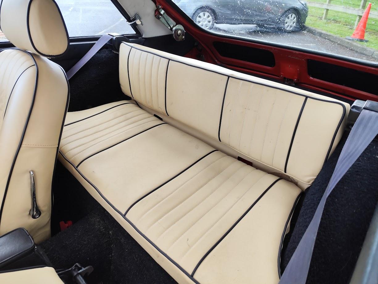 1977 MG B GT