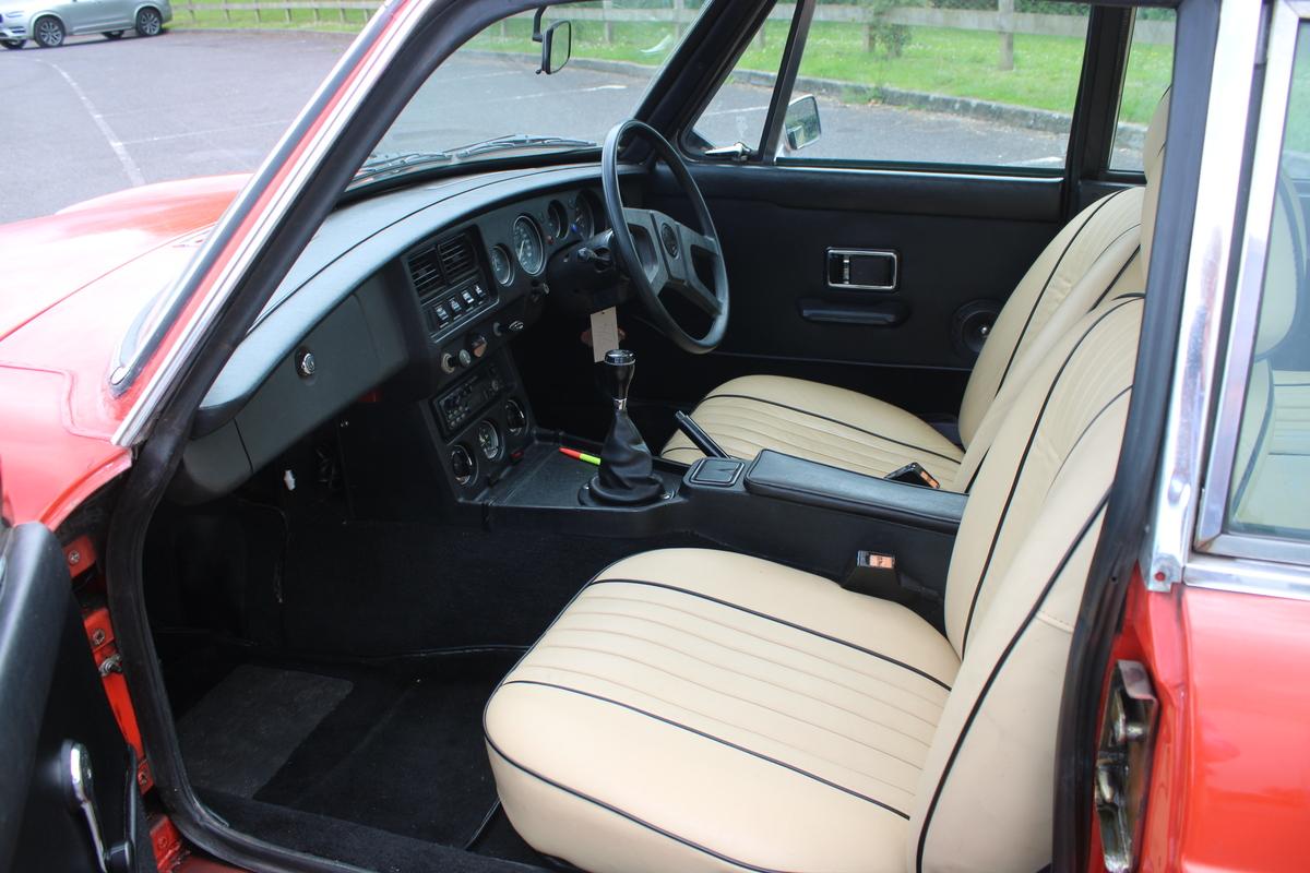 1977 MG B GT