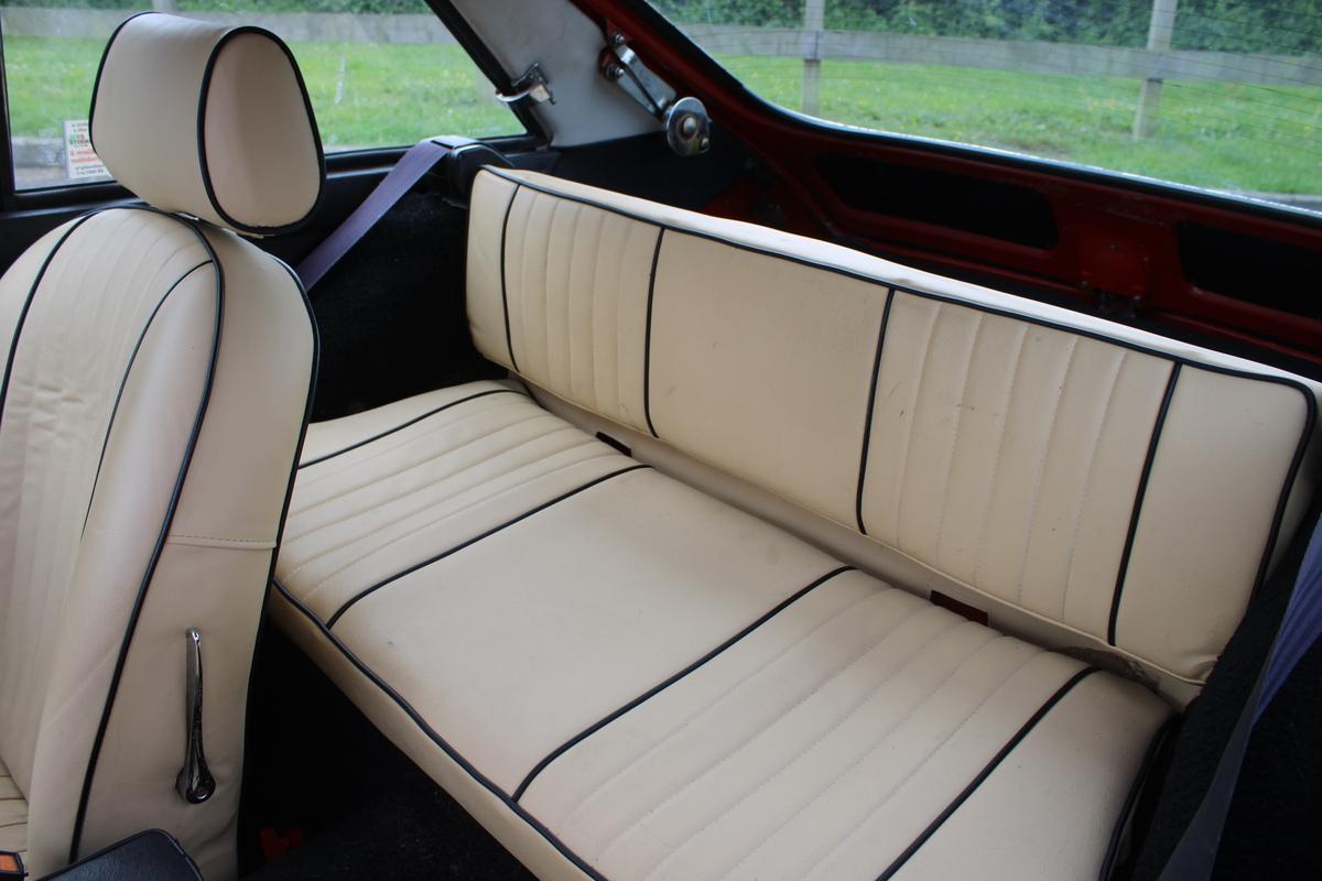 1977 MG B GT