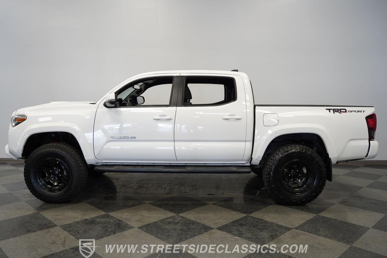 2018 Toyota Tacoma TRD SPORT
