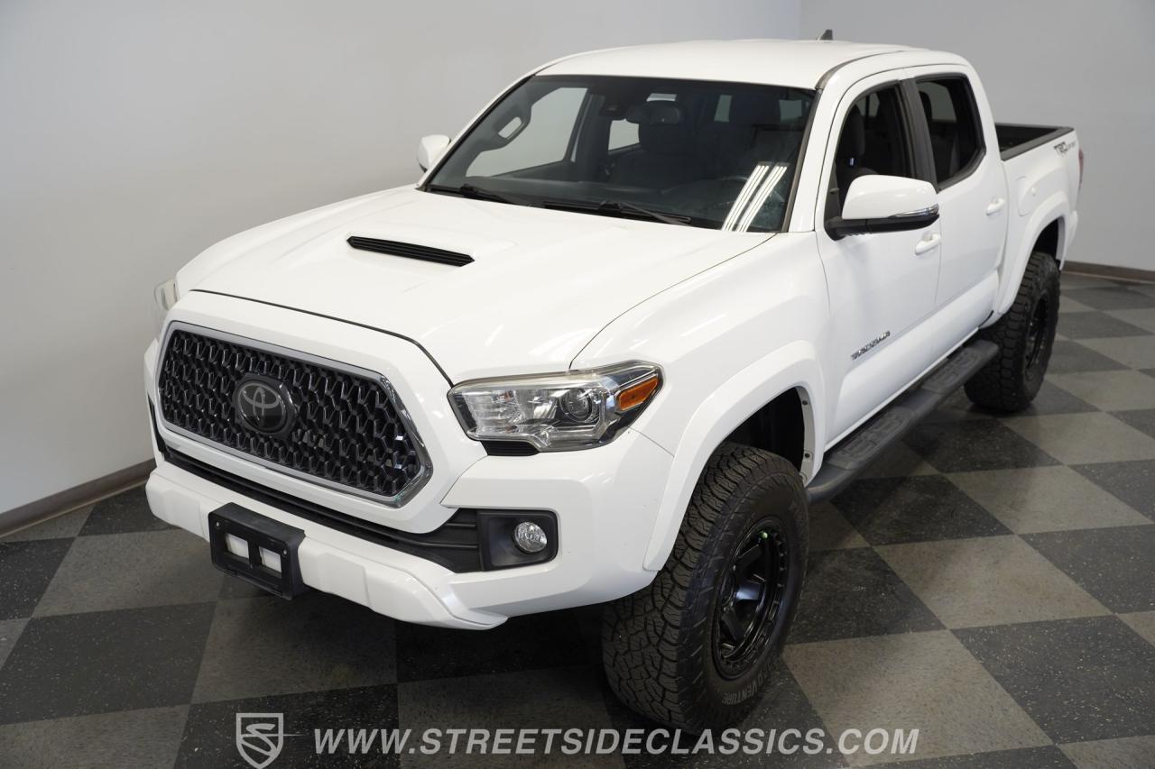 2018 Toyota Tacoma TRD SPORT