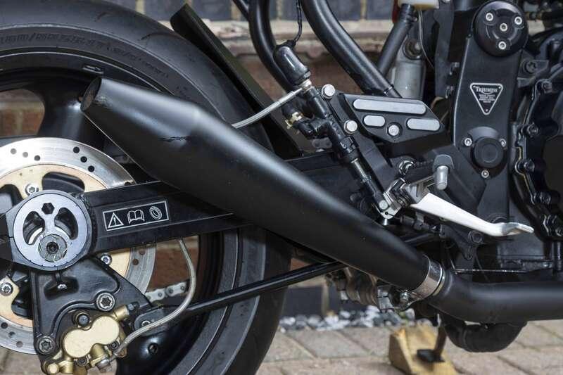 1996 Triumph DAYTONA 900 CAFE RACER