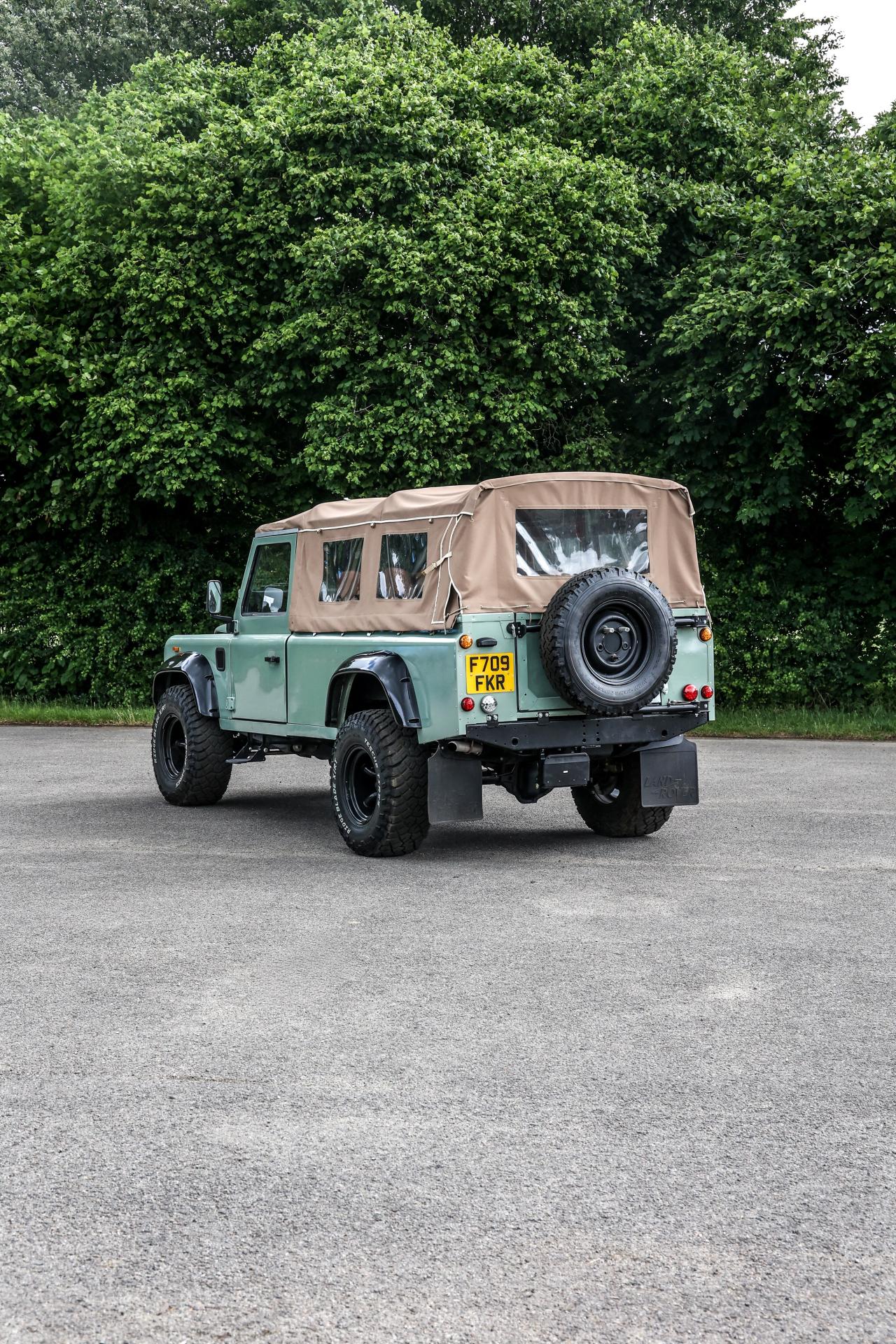 1989 Land Rover Defender 110 Soft Top