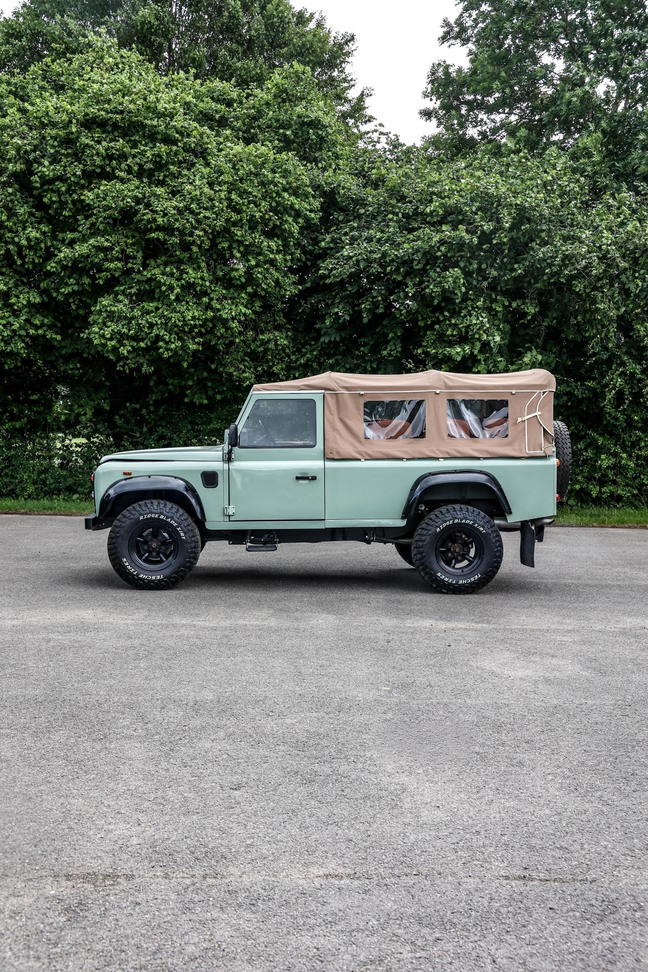 1989 Land Rover Defender 110 Soft Top