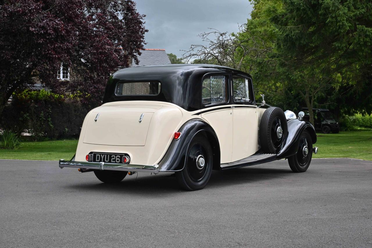 1937 Rolls - Royce 25/30 Saloon by Mann Egerton