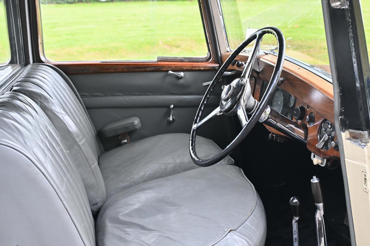 1937 Rolls - Royce 25/30 Saloon by Mann Egerton