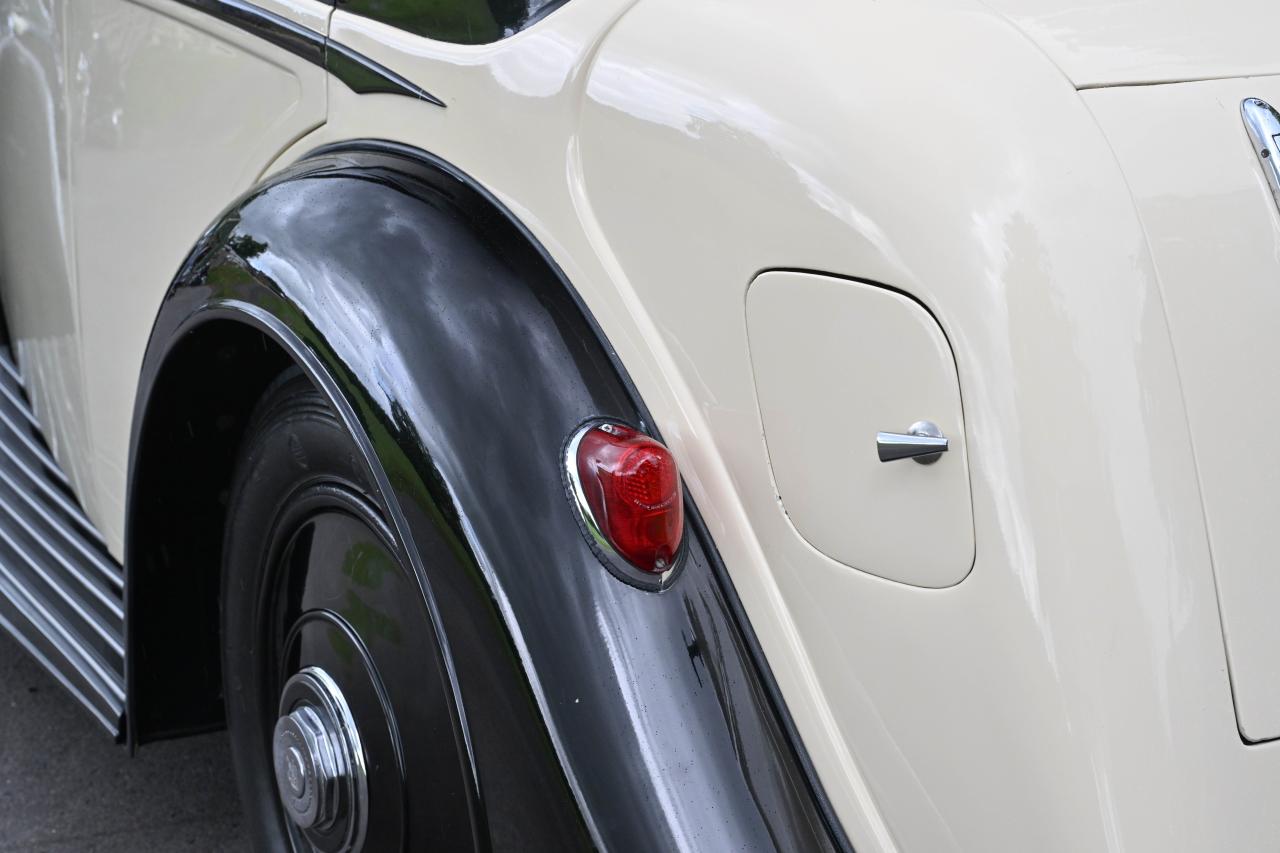 1937 Rolls - Royce 25/30 Saloon by Mann Egerton