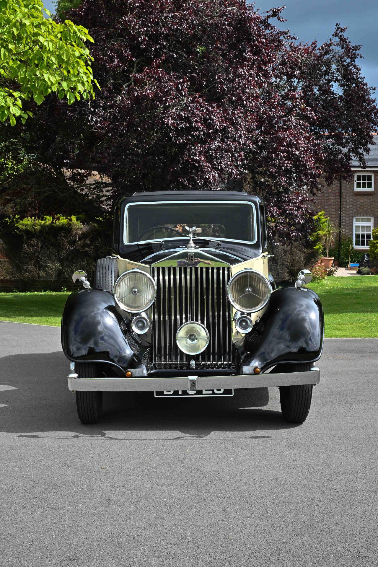 1937 Rolls - Royce 25/30 Saloon by Mann Egerton