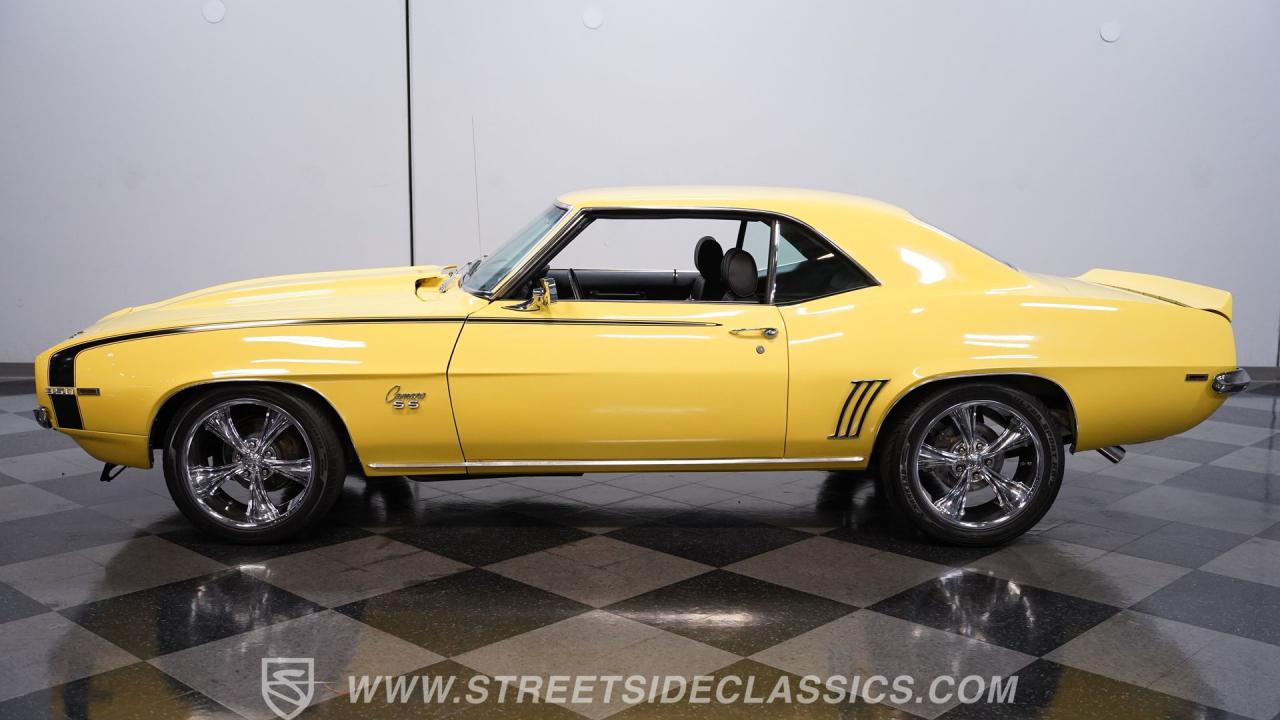 1969 Chevrolet Camaro RS/SS LS1 Restomod