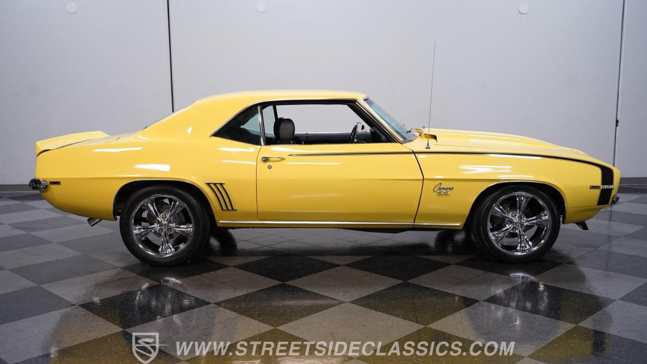 1969 Chevrolet Camaro RS/SS LS1 Restomod