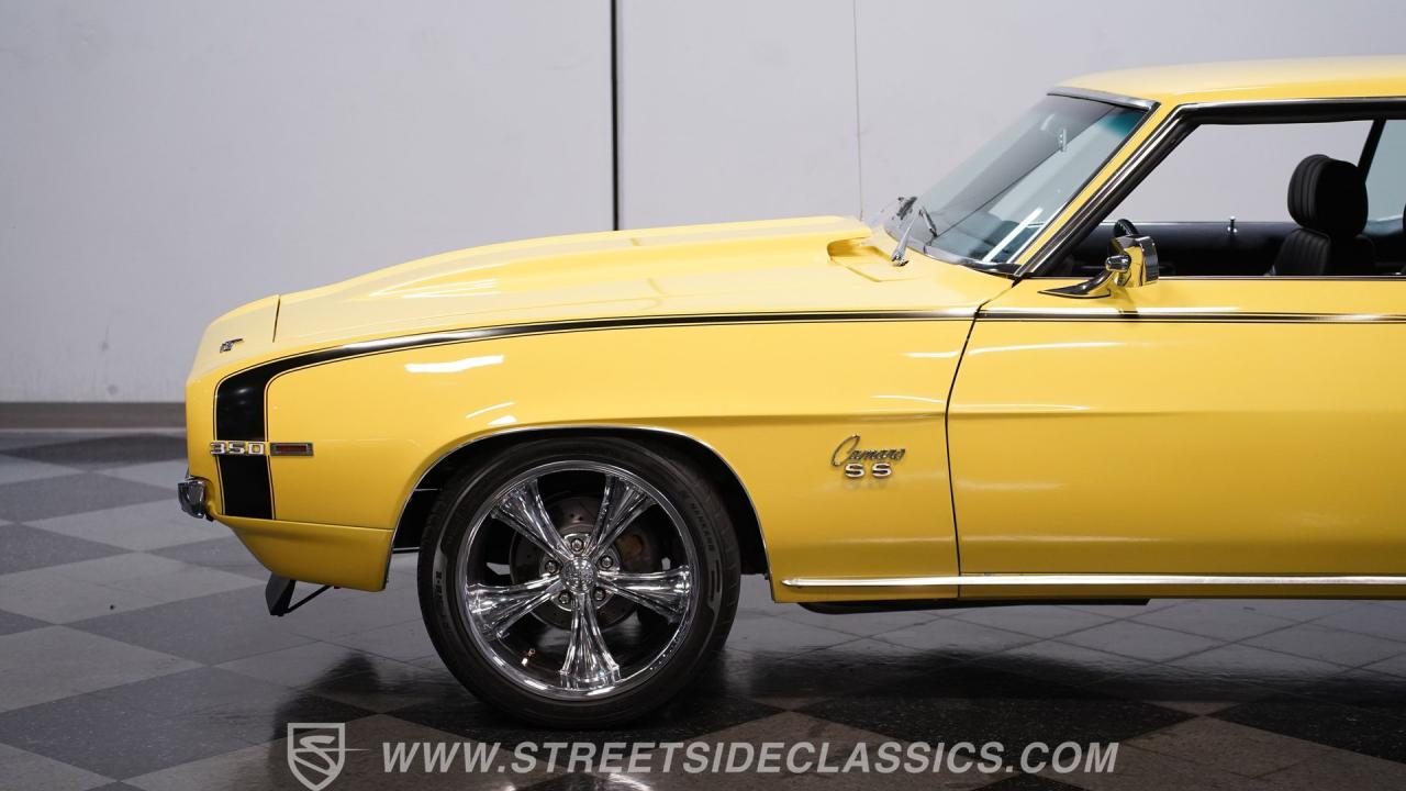 1969 Chevrolet Camaro RS/SS LS1 Restomod