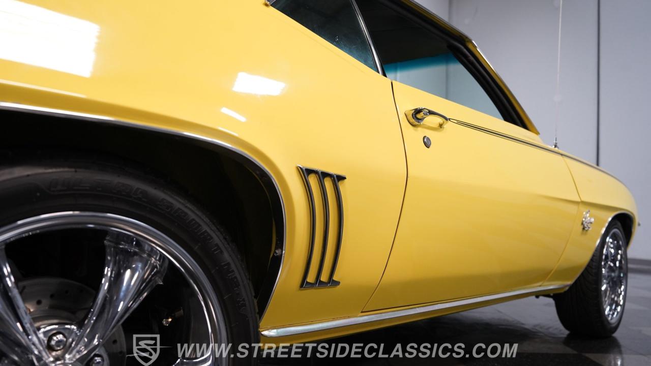 1969 Chevrolet Camaro RS/SS LS1 Restomod