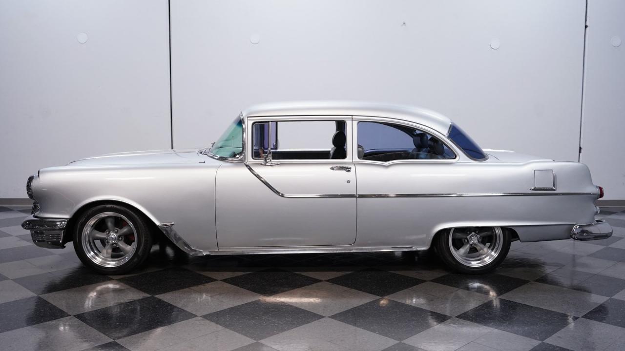 1955 Pontiac Chieftain