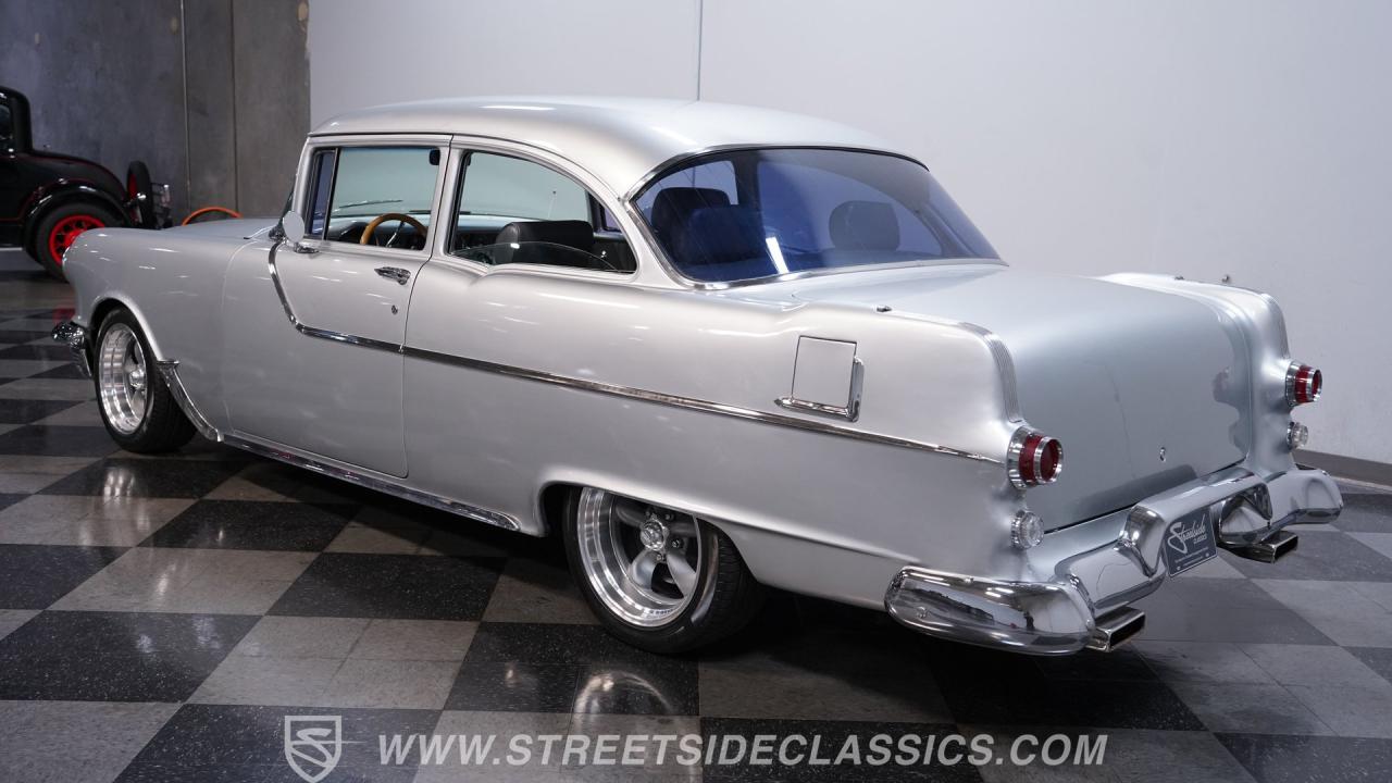 1955 Pontiac Chieftain