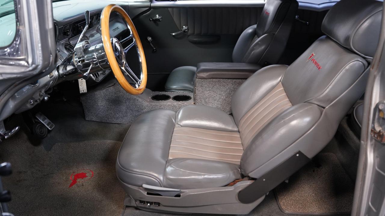 1955 Pontiac Chieftain