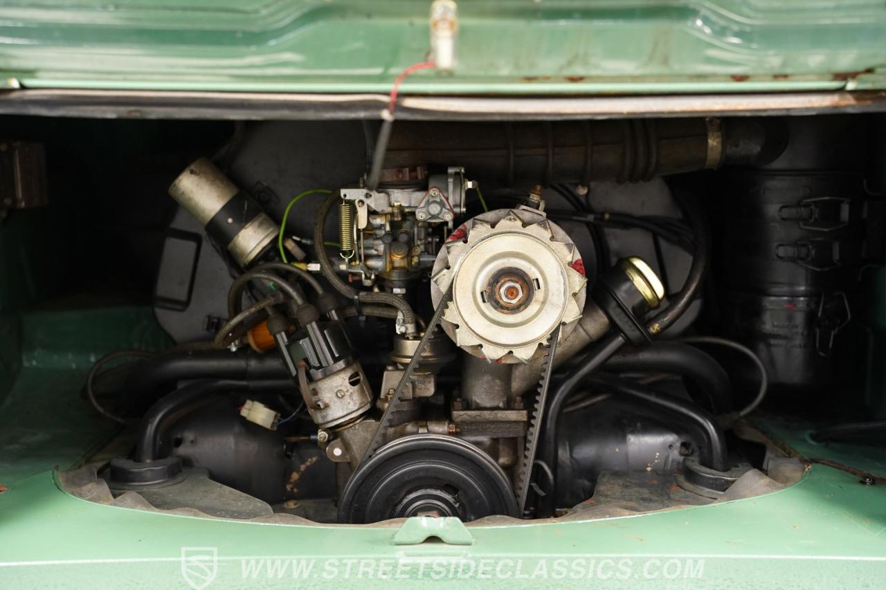 1974 Volkswagen Type 2 Kombi 13 Window
