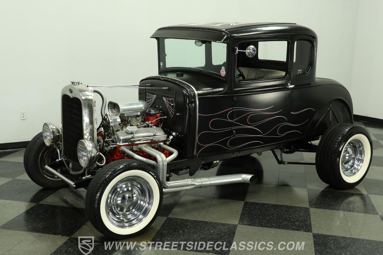 1930 Ford 5-Window Coupe