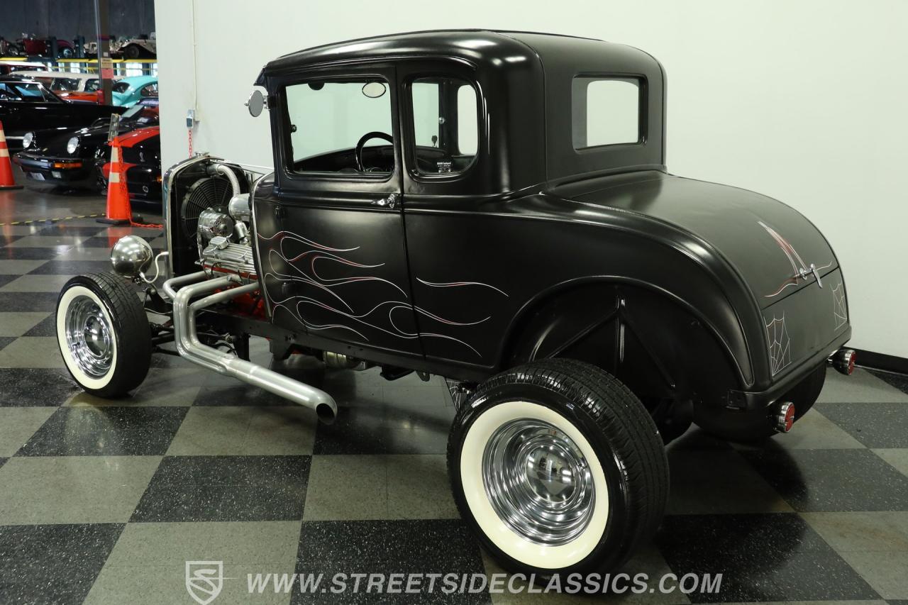1930 Ford 5-Window Coupe