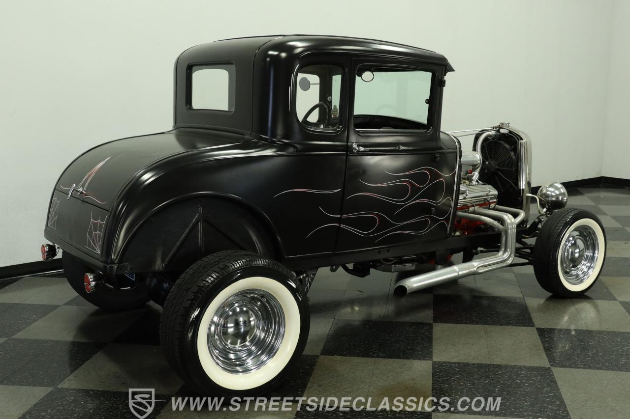 1930 Ford 5-Window Coupe