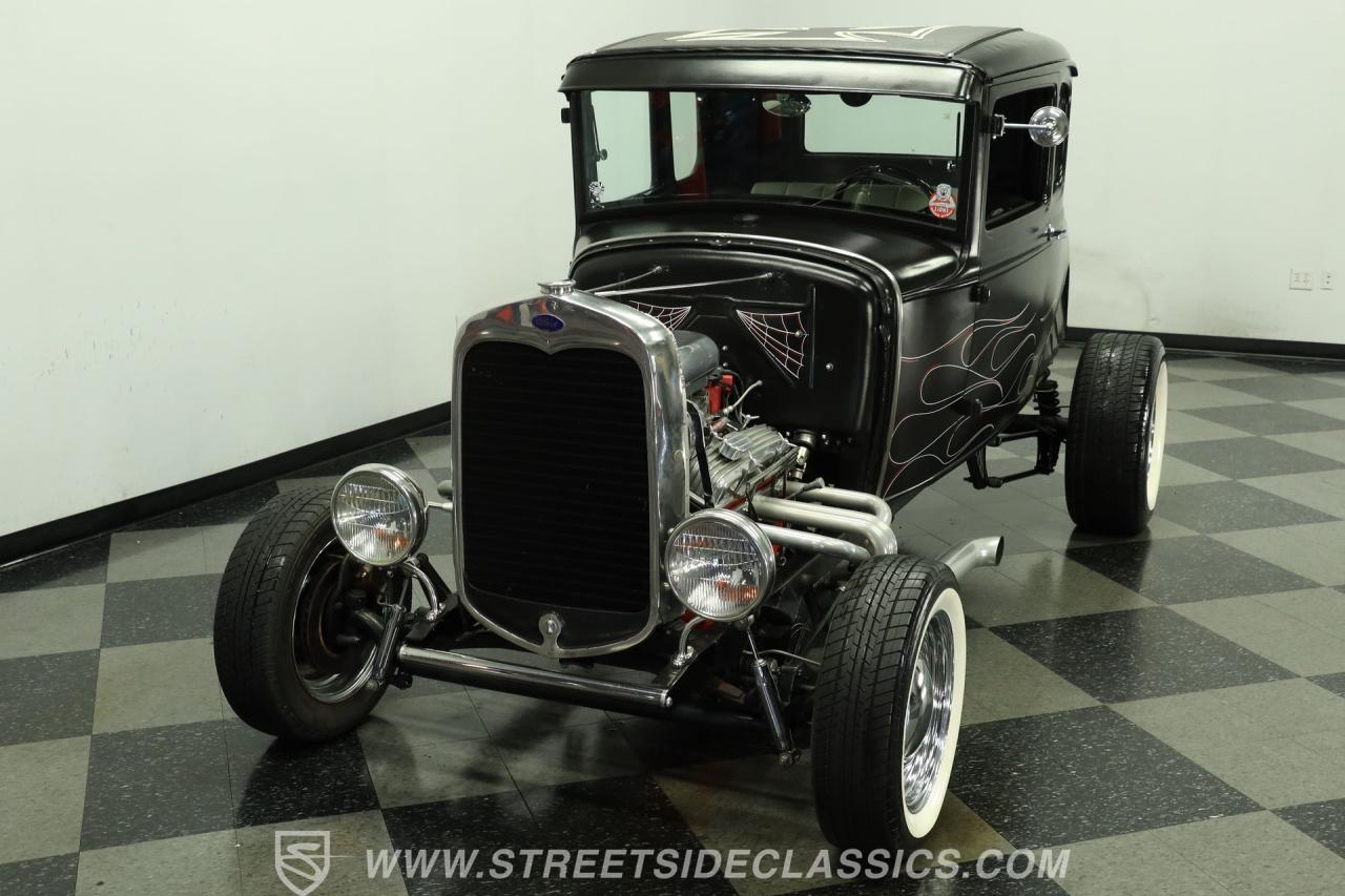 1930 Ford 5-Window Coupe
