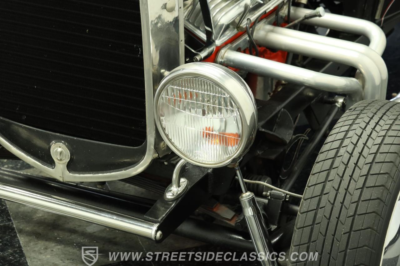 1930 Ford 5-Window Coupe