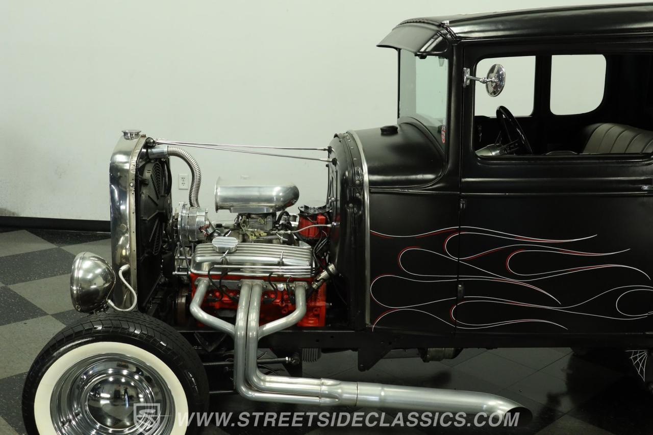 1930 Ford 5-Window Coupe