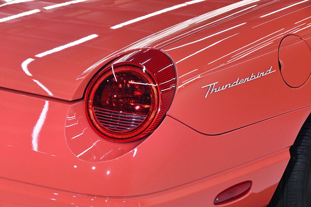 2003 Ford Thunderbird 007 Bond Edition